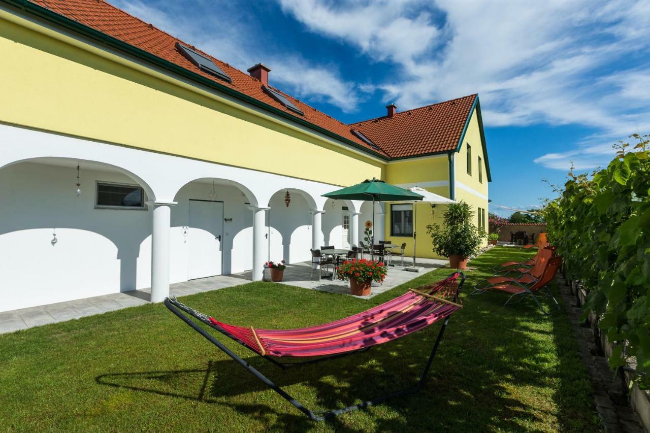 Appartementhaus Freiler Moerbisch Am See Exterior photo